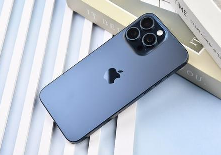 东阁镇苹果维修点分享iPhone 15 Pro Max屏幕更换全新实操风险 